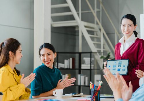 Làm thế nào để phát triển Năng lực Giao tiếp trong Lãnh đạo?