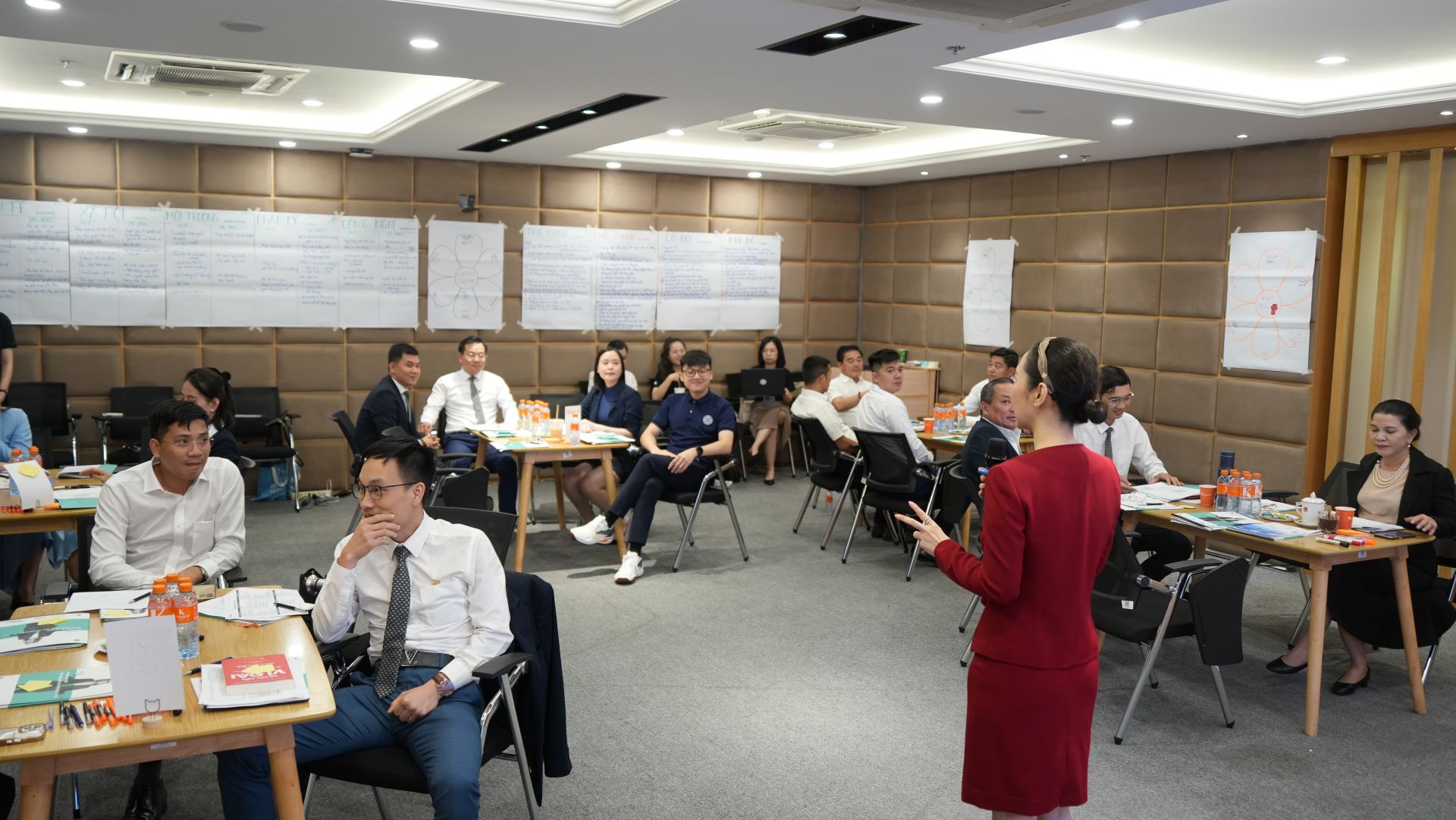 bo-chuan-muc-noi-dung-xuong-song-trong-van-hoa-doanh-nghiep (9)